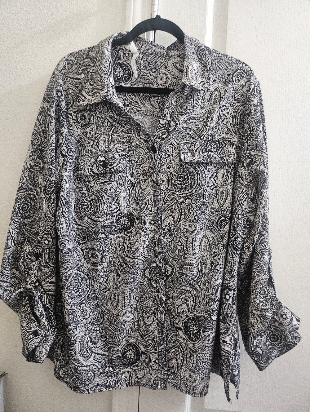 Collection B Black and White Paisley Blouse